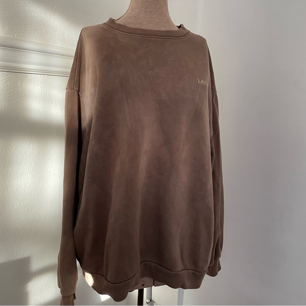 Levi’s oversized pullover, Size S